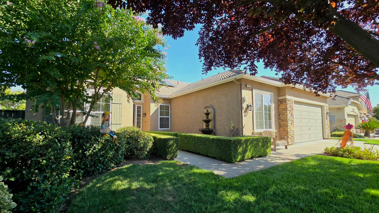 1919 Megan Ave